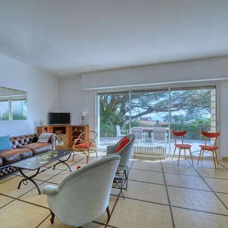 Holiday home Maison Vue - Terrasse - - 7 Personnes